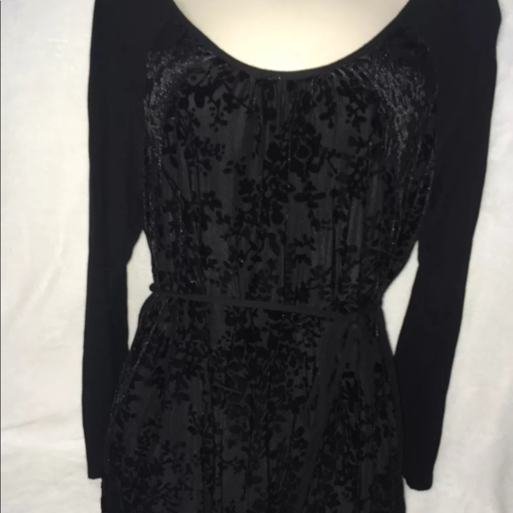 Motherhood Maternity velour long sleeve top NWOT L